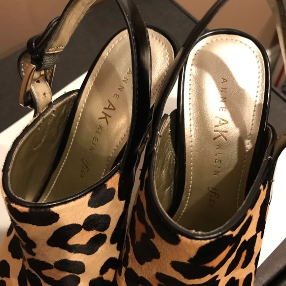 Anne Klein Leopard patent calf hair heels. Sz 6 - Picture 2 of 11